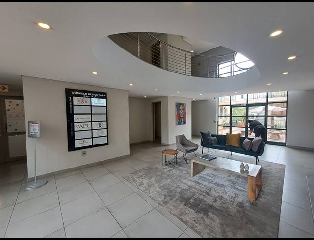 140M² OFFICE TO LET IN DUNKELD WEST